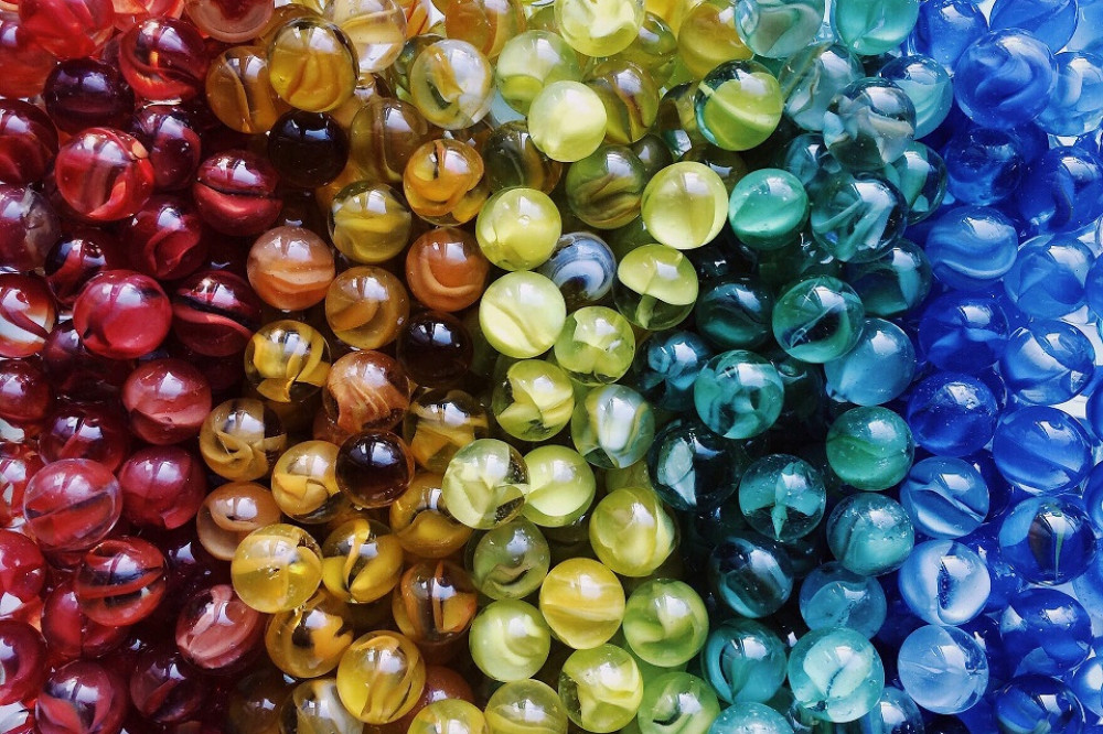 BLAŽEK – GLASS BEADS