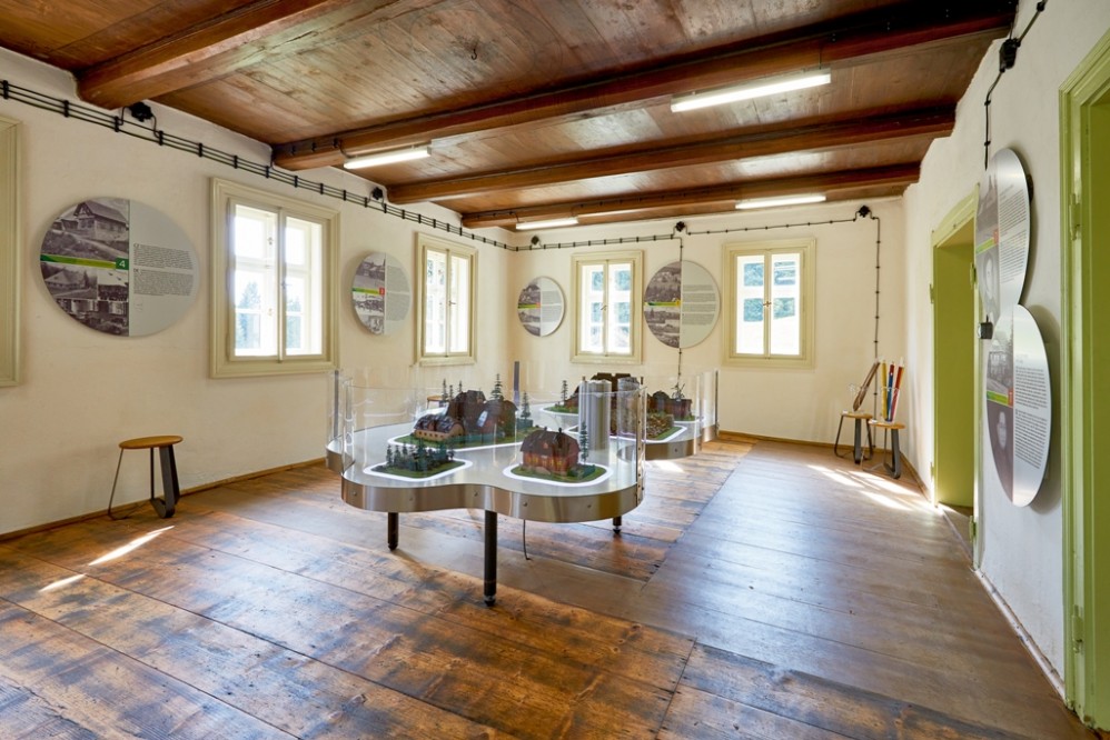 Muzeum skla a bižuterie v Jablonci nad Nisou - Sklářská osada Kristiánov